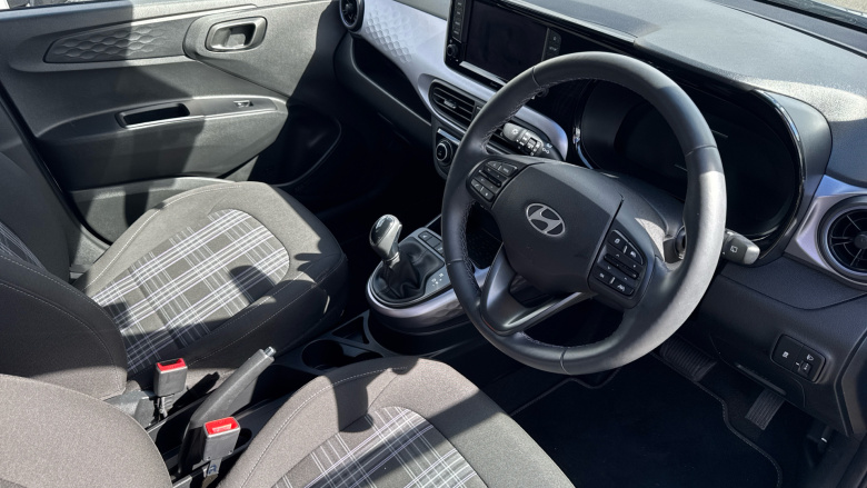 Hyundai i10 1.2 [79] Premium 5dr Auto [Nav] Petrol Hatchback